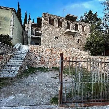 Pinelopi Apartamento Arájova