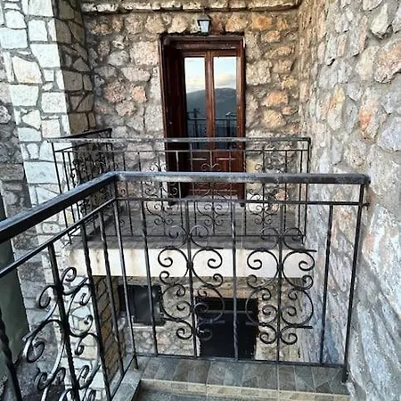 Pinelopi Apartamento Arájova